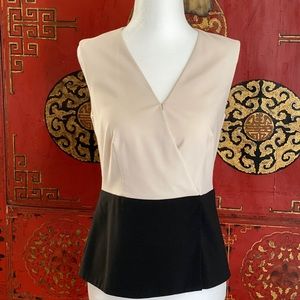 Ann Taylor sleeveless top. 4P. Cream and black.